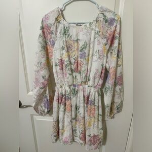 Balloon-sleeved Open-backed Dress. size S